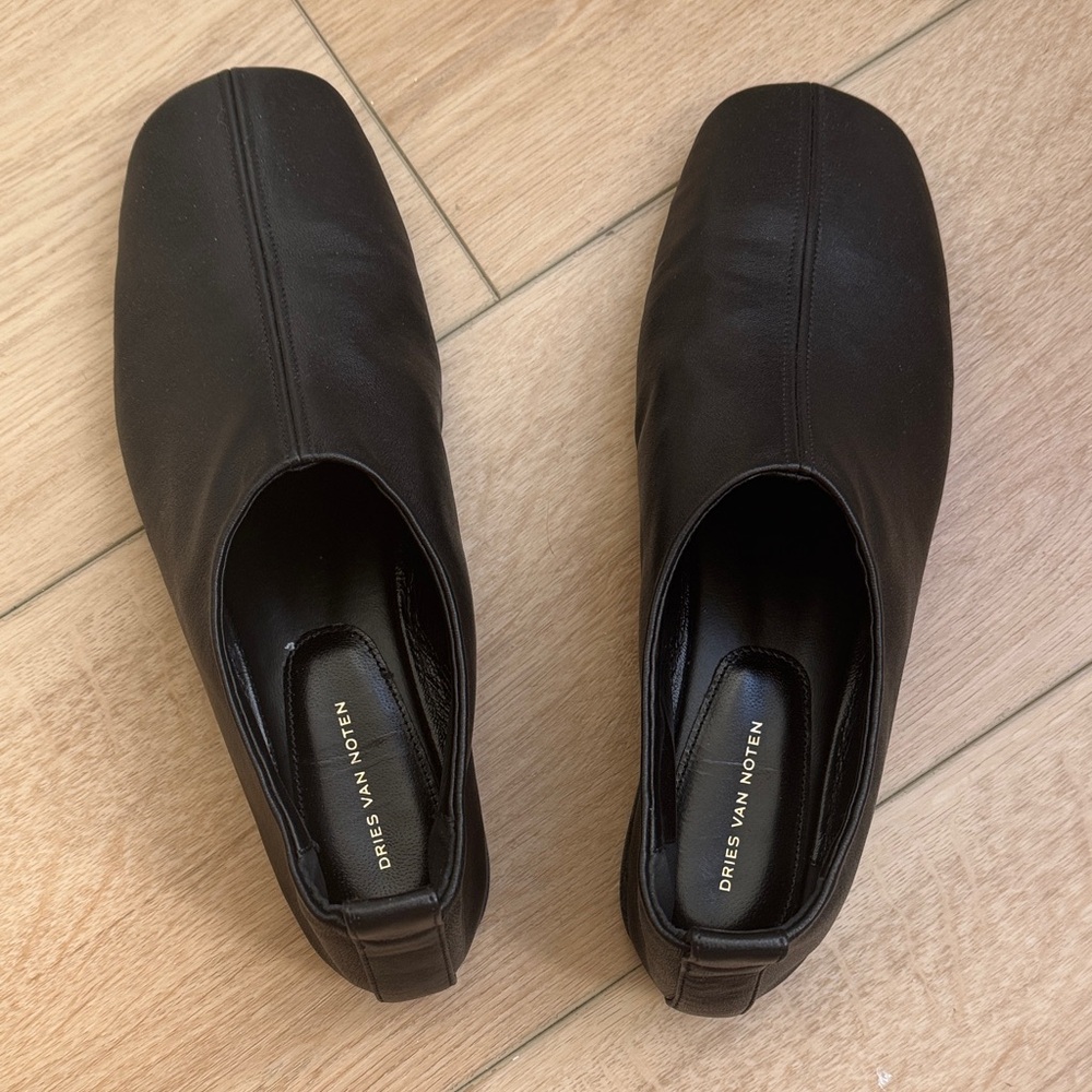 Dries Van Noten black slip on leather flats